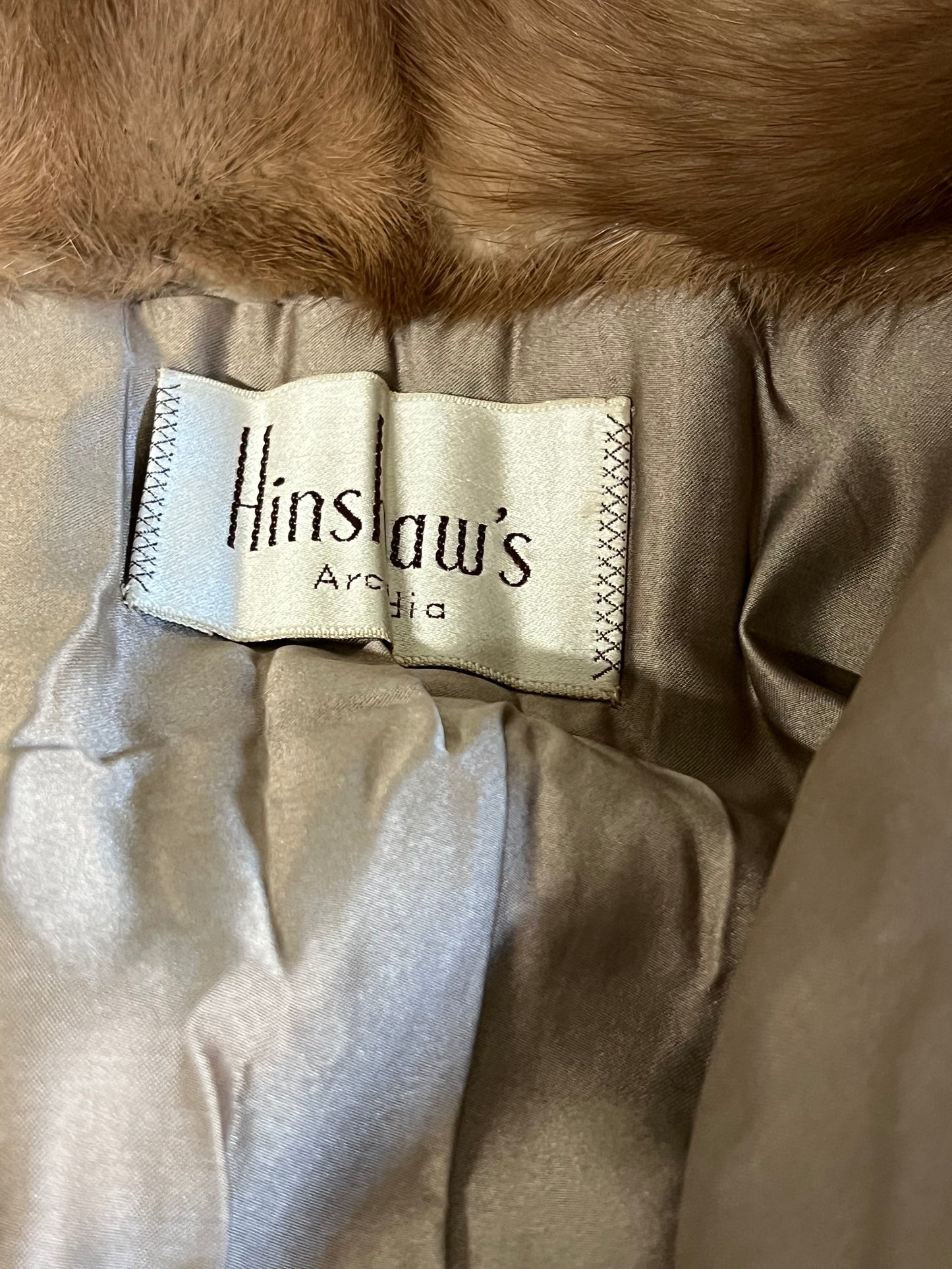 Vintage Hinshaw’s Arcadia Oversized Fur Stole