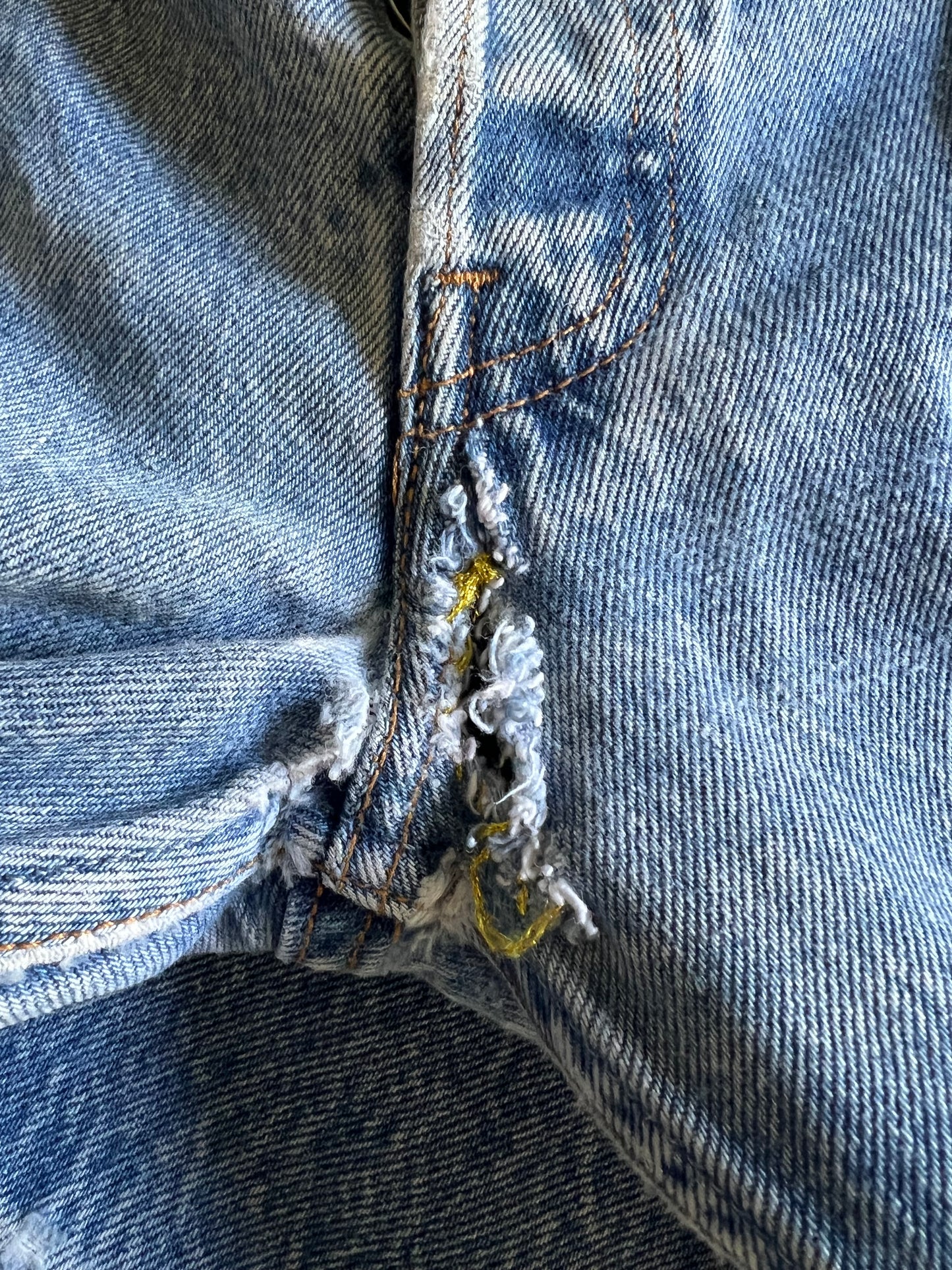 Vintage Levi’s 501 Distressed Well Worn & Faded Denim 501’s 35 x 26.5