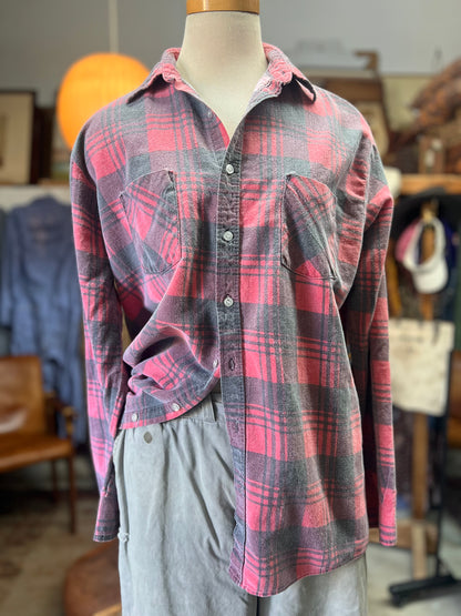 Vintage 80’s Ozark Trail Faded Flannel L