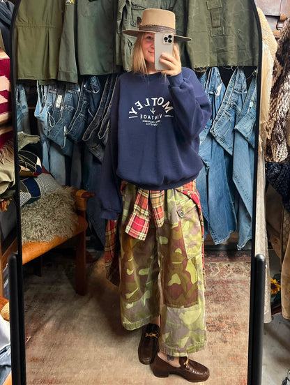Vintage Oversized Distressed Honors Sweatshirt w/ MV Logo XXL #33