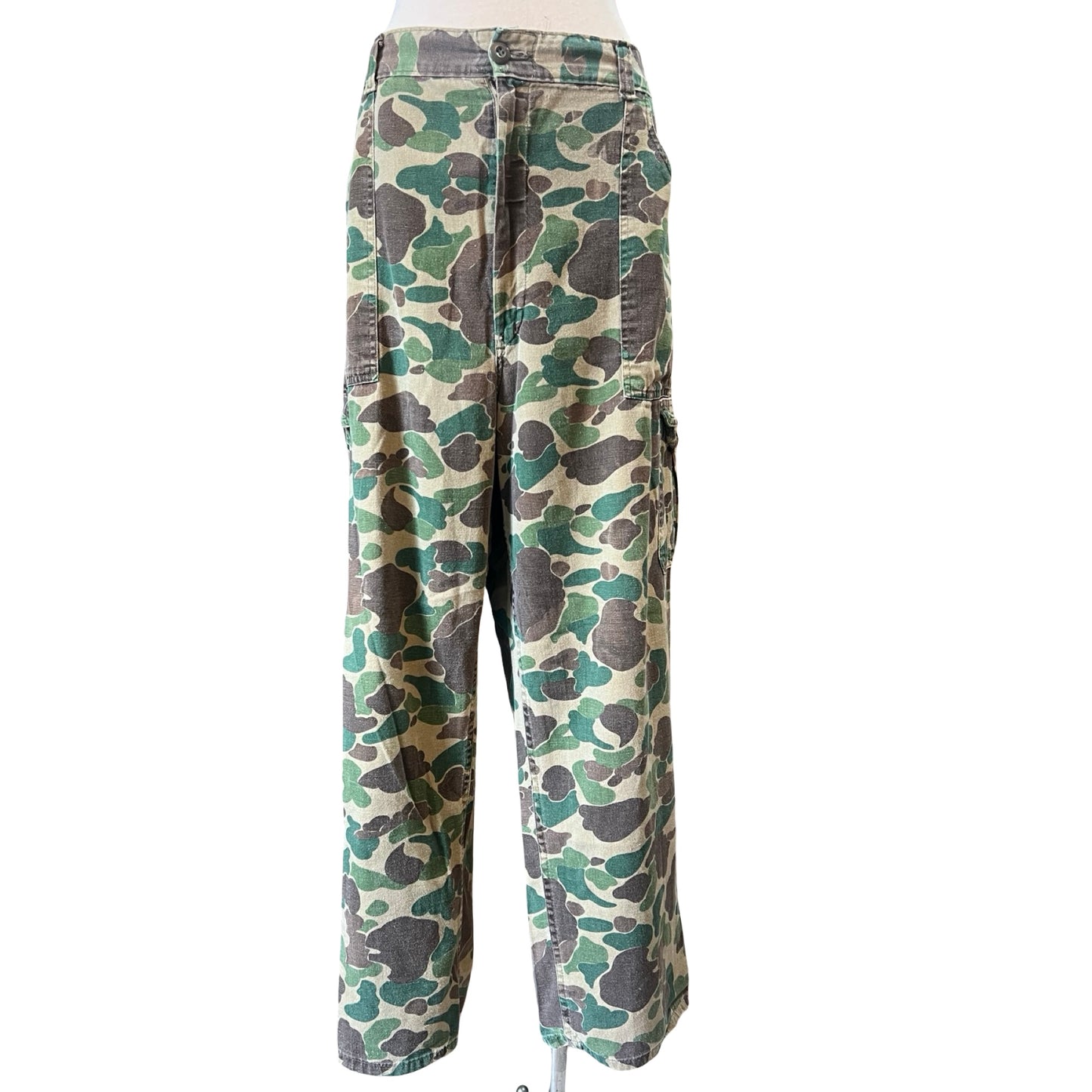 Vintage Distressed Frog Skin Camouflage Cargo Pants XL