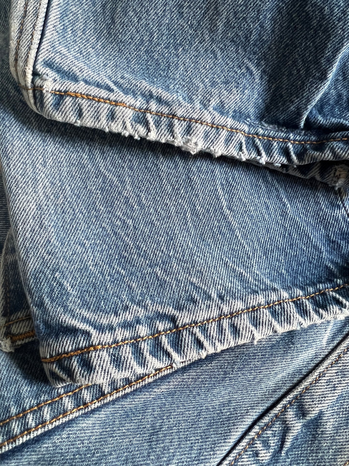 Vintage Levi’s 501 Worn to Perfection 36 x 27