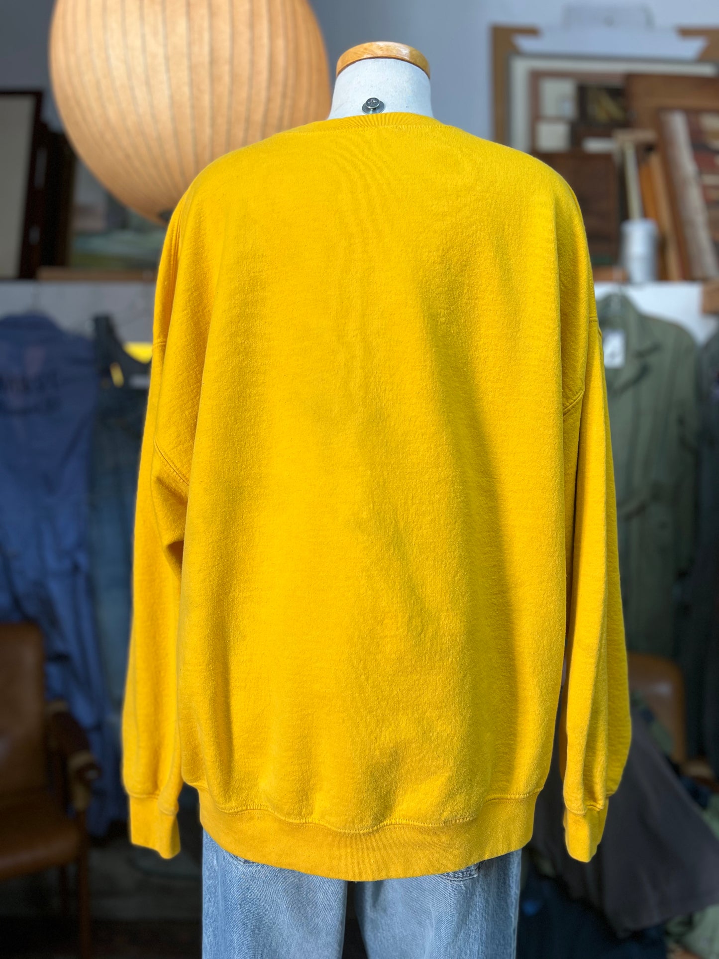 Vintage 90’s Oversized Distressed Smiley Face Sweatshirt XL