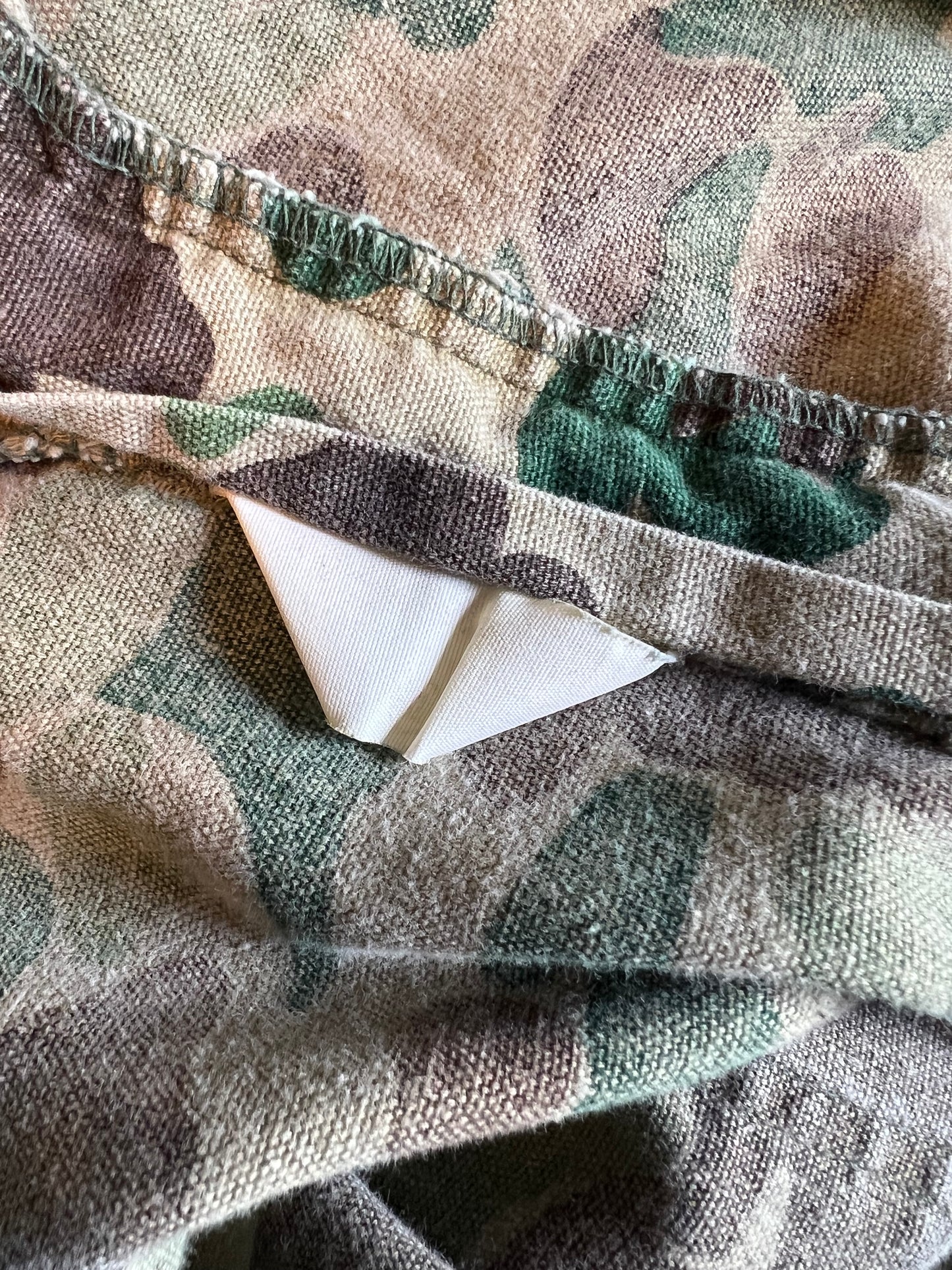 Vintage Distressed Frog Skin Camouflage Cargo Pants XL
