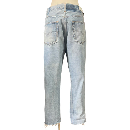 ReDone Vintage Levi’s Faded & Distressed Size 32