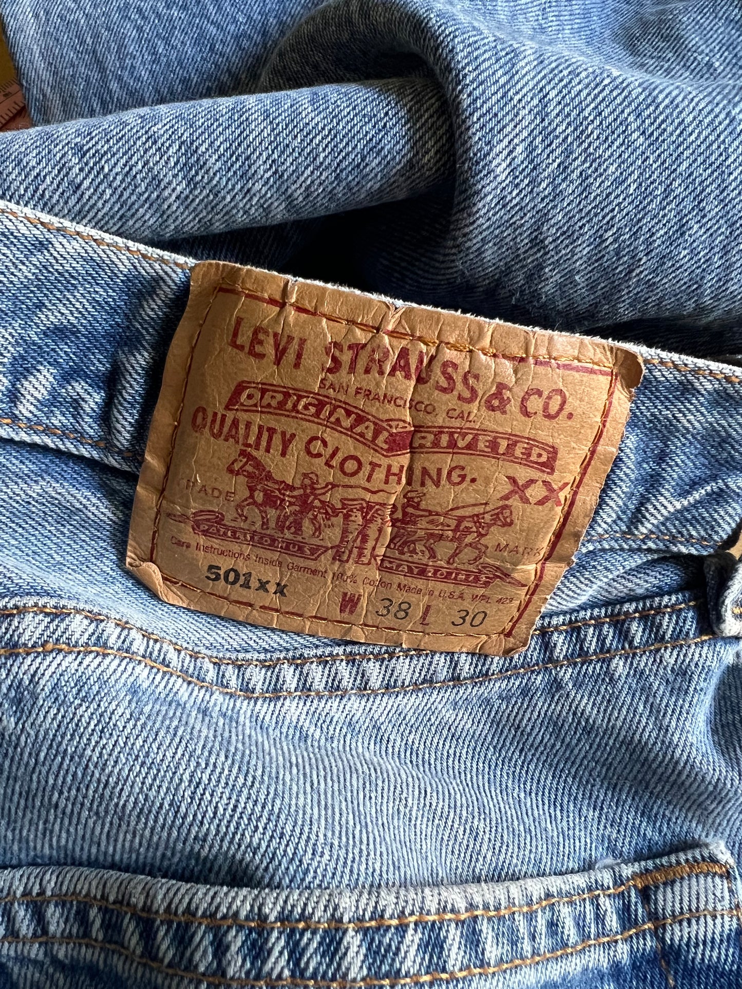 Vintage Levi’s 501 Distressed Well Worn & Faded Denim 501’s 35 x 26.5