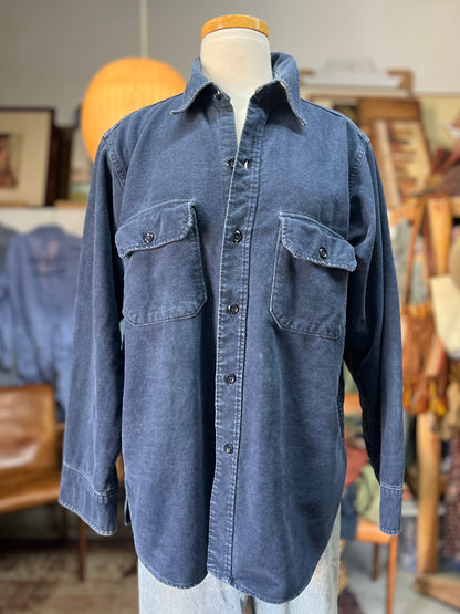 Vintage 70’s/80’s Distressed Woolrich Chamois Shirt L