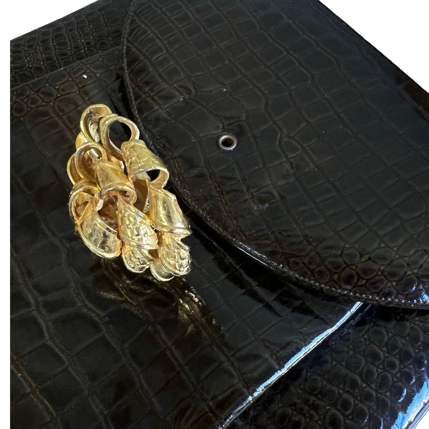 Vintage 1950’s Embossed Patent Leather Purse w/ Gold Brooch Closure