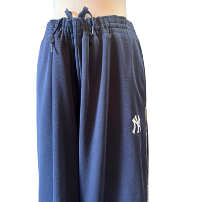 Super Rare Vintage 80’s/90’s New York Yankees MLB True Fan Track Pants Metallic Stripe XXL