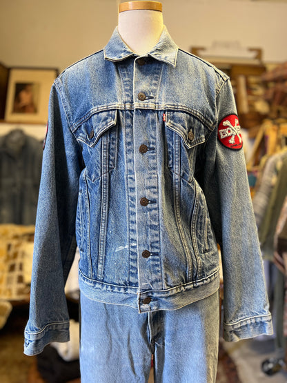 Rare Vintage 80’s Powell Peralta Bones Brigade Patch Levi’s Denim Trucker Jacket 42