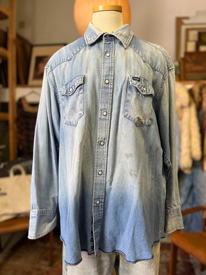 Vintage Faded Distressed Wrangler Denim Pearl Snap Front Shirt Ombré XL
